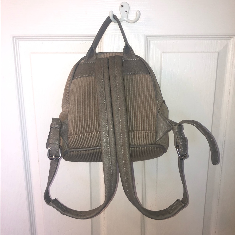 Mini Bookbag - Picture 2 of 8